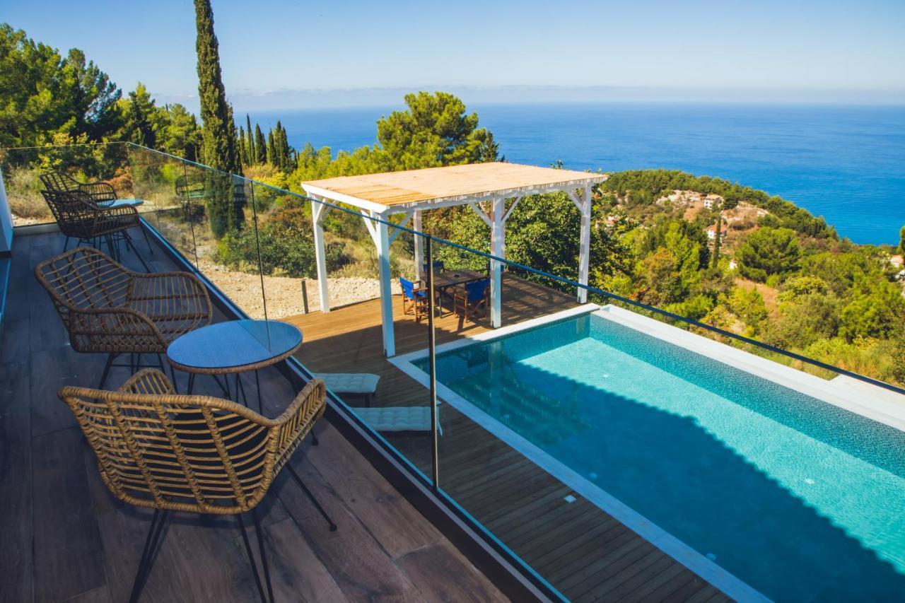 Villa Fabiana Kalamitsi  Exterior photo