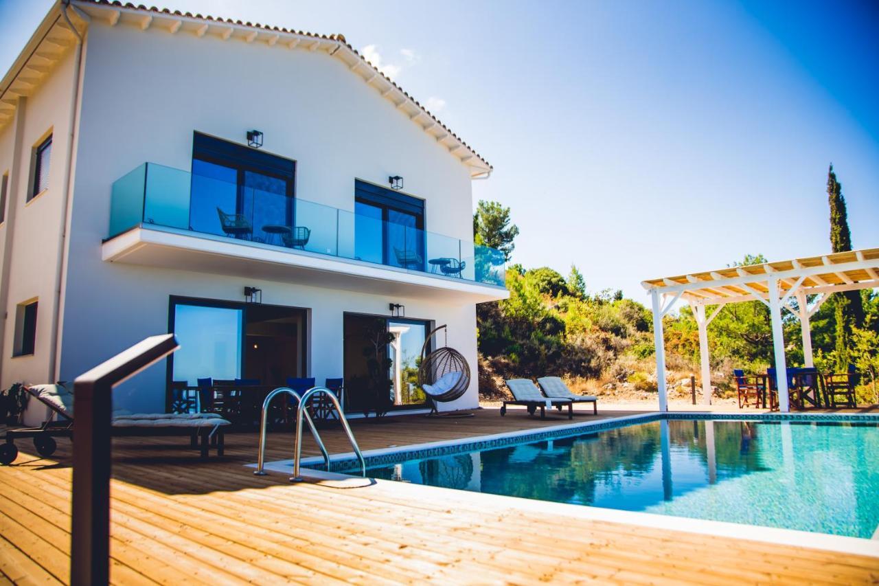 Villa Fabiana Kalamitsi  Exterior photo